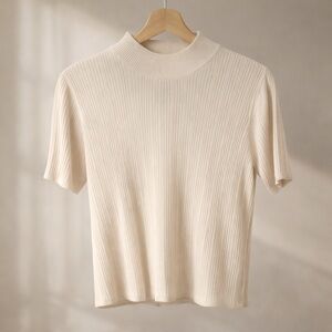 🍦 100% Silk Ribbed Mock Neck Top Neutral Cream Minimalist Luxe Knit M